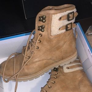 Wheat colored mountain boots